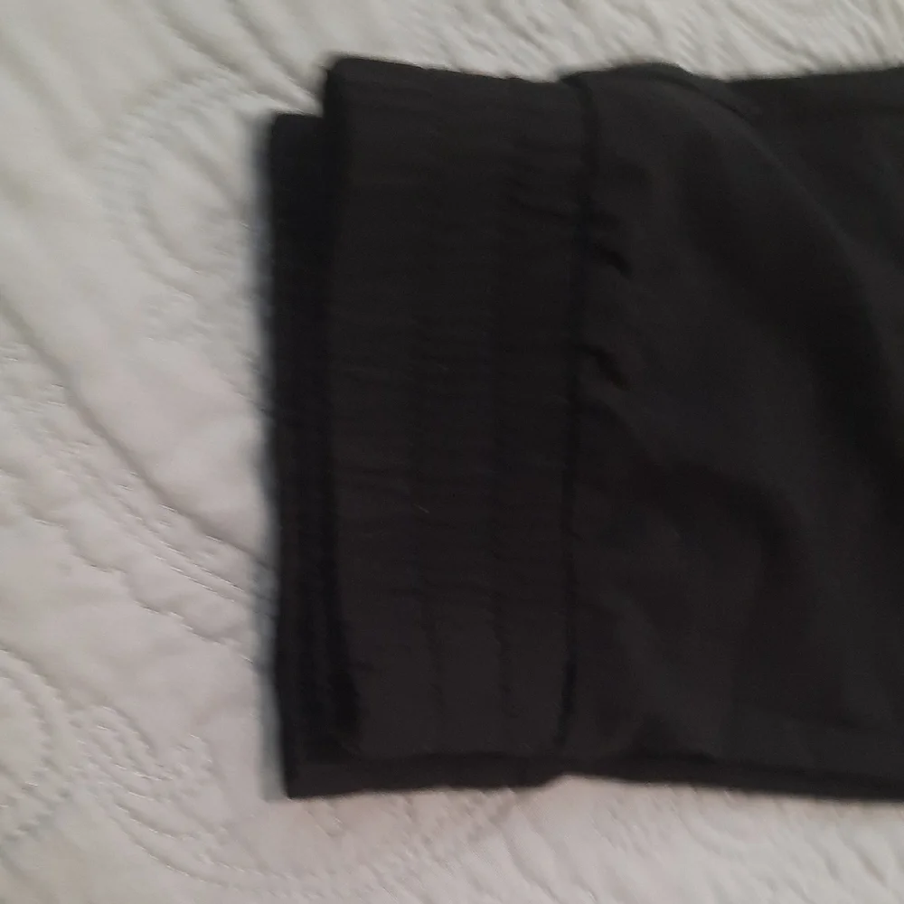 Black Sleeveless Jumpsuit - Picture 6 of 8